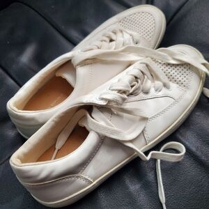 Banana Republic White Sneakers